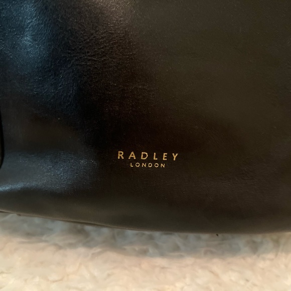 RADLEY LONDON Bags Radley London Bucket Bag Poshmark